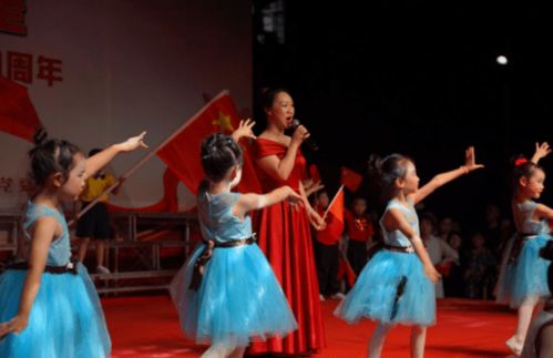 武陵區(qū)長庚街道先進(jìn)典型表彰大會暨文藝匯演圓滿舉行